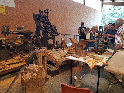 BOURTHOUMIEU, Boucherie à Rieupeyroux