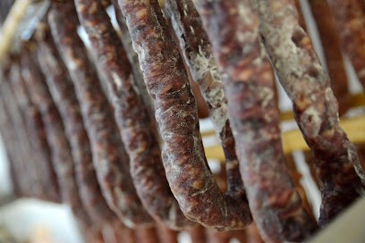 CHARCUTERIE DU VIALA - Millau, Boucherie à Millau