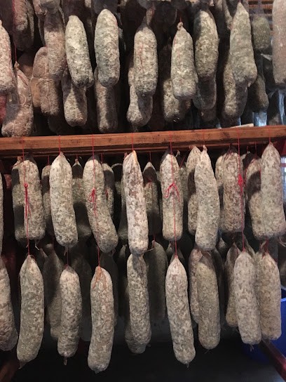 Gout et Tradition, Charcuterie à Saint-Martin-en-Haut