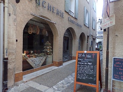 Bondil Gérard, Boucherie à Moustiers-Sainte-Marie