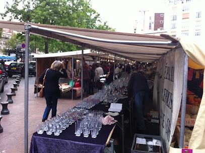 Charcutier Traiteur Les Trois Petits Cochons, Charcuterie à Neuilly-sur-Seine