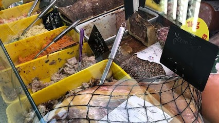 MAISON MOULIGNEAU, Boucherie à Saint-Germain-du-Bel-Air