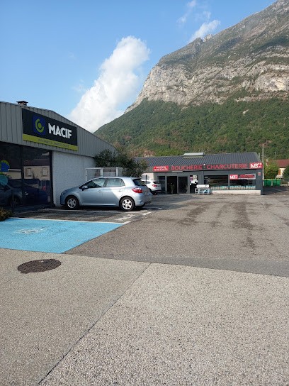 Maison boutouta, Boucherie à Saint-Égrève