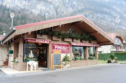 Pineau, Boucherie à Magland