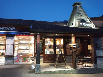 In Bacon Bread, Boucherie à La Bresse