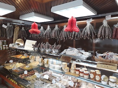 Crouzeilles Léris, Charcuterie à Gan