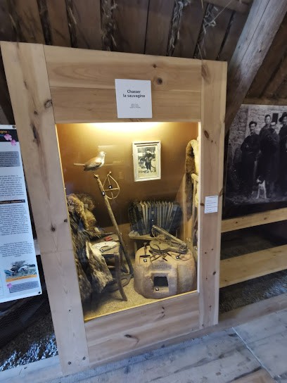 Jasserie Du Coq Noir, Charcuterie à Saint-Anthème